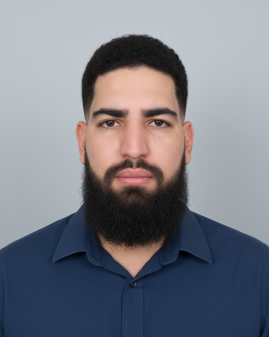 Retrato profissional de Marlon Henrique.